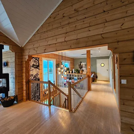 Villa Timber House In Lyngen