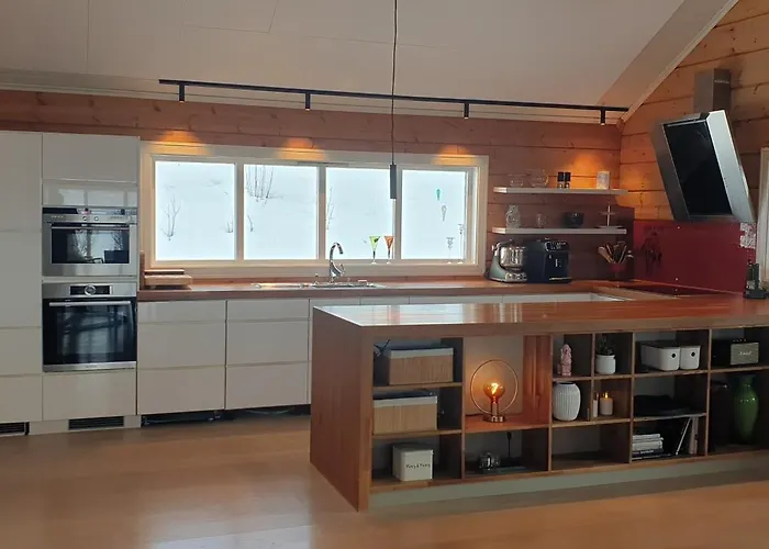 Vila Timber House In Lyngen *