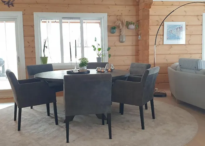 Timber House In Lyngen