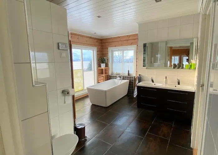 Vila Timber House In Lyngen