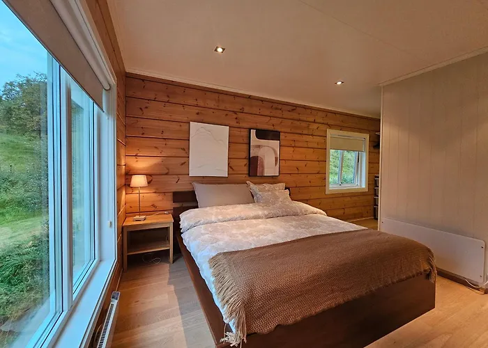 Timber House In Lyngen Villa Jægervatnet