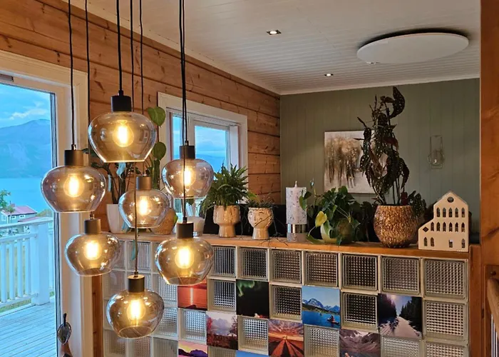 Vila Timber House In Lyngen *
