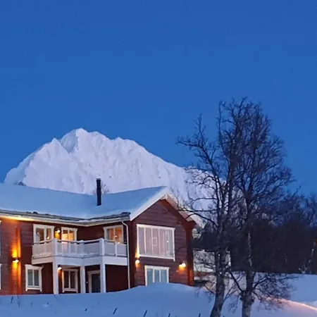 Villa Timber House In Lyngen Jægervatnet