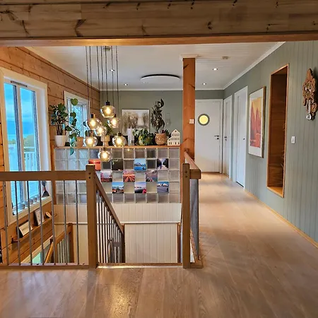 Timber House In Lyngen *